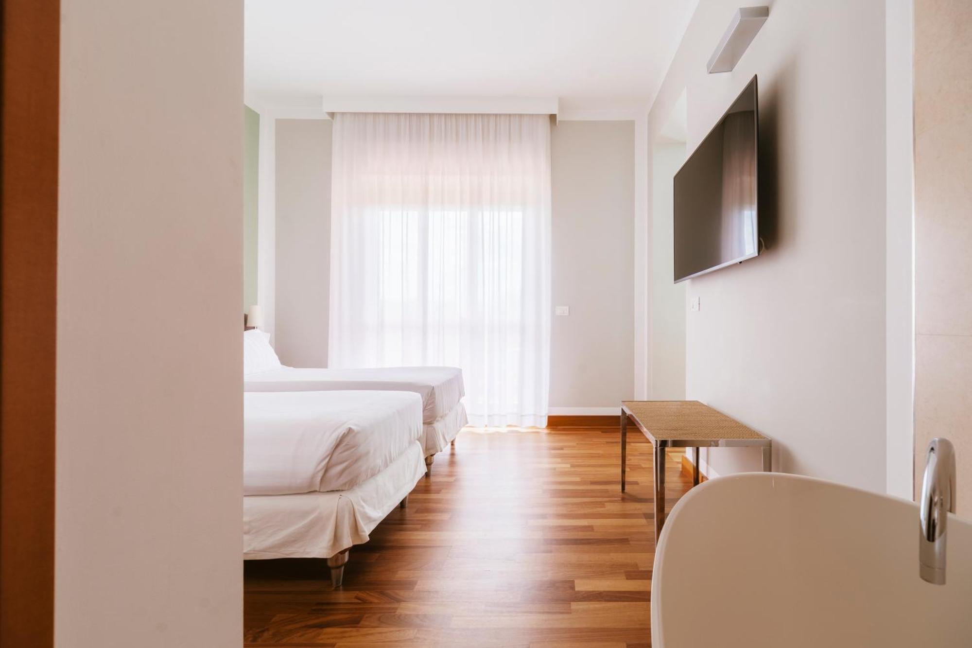 Hotel Miramare Civitanova Marche Eksteriør billede